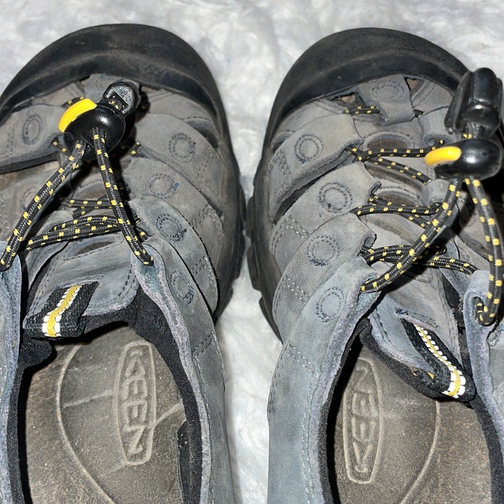 Keen Women's Newport H2, Size 7.5 - Picture 5 of 11